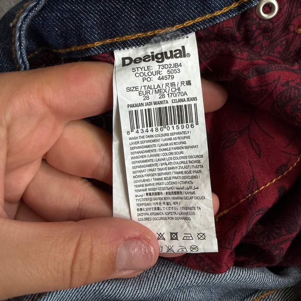 RARE Deadstock Y2K Desigual Exotic Denim Shorts Embroidered Sash Belt 28 NWT - Picture 4 of 8